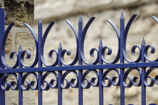 grille fer forg&eacute;