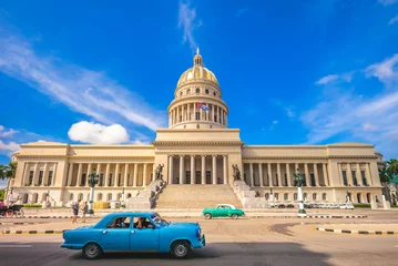 Crédence de cuisine en verre imprimé Havana National Capitol Building et vintage à la havane, cuba