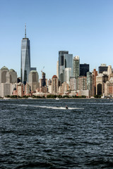 Obraz premium One World Trade Center dramatic photo of the skyline of Manhattan, New York, USA.