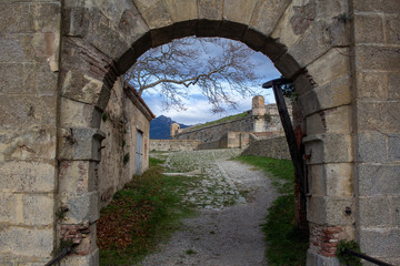 Entrance porch of Fort Bellegarde and its watchtowers