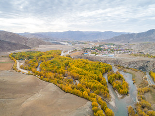 Xinjiang Coco Tuohai autumn scenery