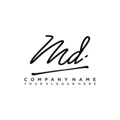 Obraz premium MD initials signature logo. Handwriting logo vector templates. Hand drawn Calligraphy lettering Vector illustration.