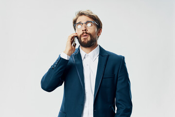 Naklejka premium businessman talking on the phone