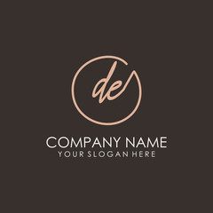 DE initials signature logo. Handwritten vector logo template connected to a circle. Hand drawn Calligraphy lettering Vector illustration.