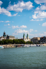Obraz premium 2019The River Danube flows through the cityof Budapest it is Europe's second longest river, after the Volga. It flows through 10 countries,more than any other river in the world.