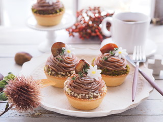 オシャレなモンブランタルトでティータイム