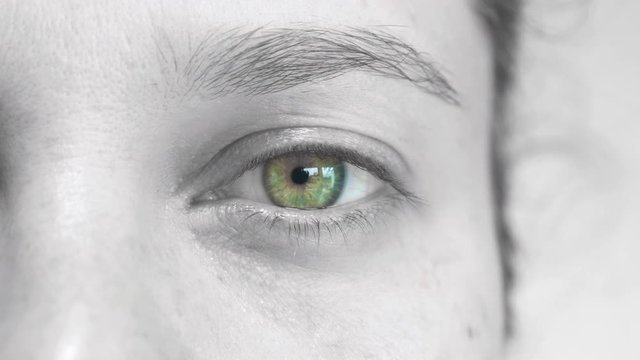 Green Eye Isolation Effect