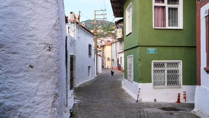 Fototapeta na wymiar A view of the narrow streets of Mugla. Streets of old Mugla. Turkey.