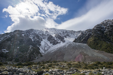 Fototapeta na wymiar Hooker Valley hiking track in Mount Cook,New Zealand.