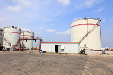 Storage tank in a factory