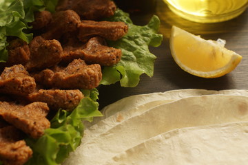 turkish vegan food - cig kofte 