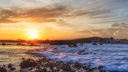 Fototapeta premium sunrise sunset over the sea