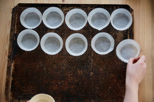 Making cupcakes