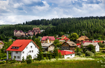 Fototapeta na wymiar houses in the valley