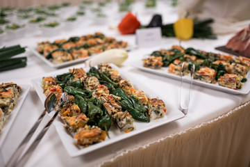auswahl mit Kleinigkeiten am Buffet