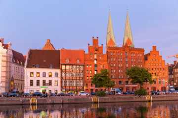 Lübecker Altstadt im Abendrot
