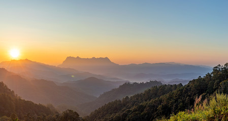 Obraz premium Panoramic mountain layers line at morning colorful sky background, landscape