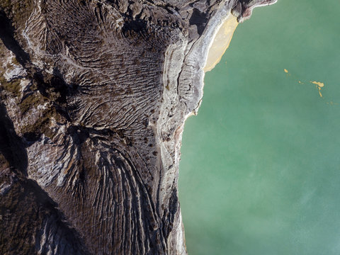 Indonesia, Java, Aerial view of green sulphuric lake of?Ijen?volcano