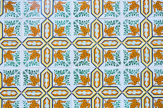 Portugal, Lisbon, Alfama, ceramic tiles?Azulejos?on wall