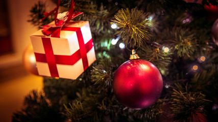 Christmas tree lights gifts 