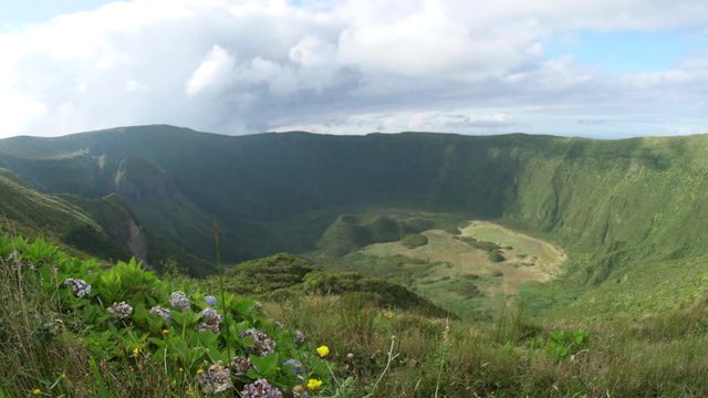 inactive volcano caldera boiler cauldron crater cabe&ccedil;o gordo faial azores portugal