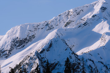 Snow covered mountains on sunny day in Canada - 307541067