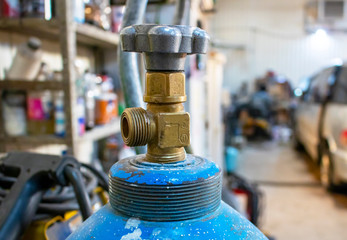 Valve oxygen cylinder.