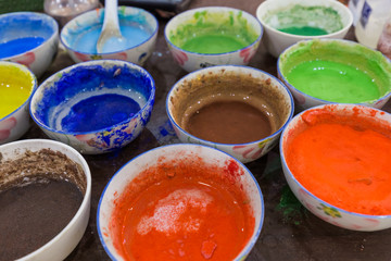 Multicolored paints