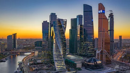 Foto op Plexiglas Moscow city skyline and skyscraper building construction architecture aerial view, Moscow International Business and Financial Center at sunset with Moscow river, Russia. © Kalyakan