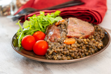Green lentils with smoked pork sausage smoked choice, carrots and onions