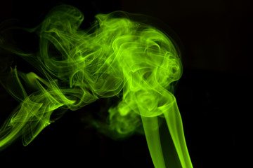 single colored smoke photo against balck background