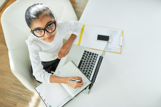 Notiert Bilder Durchsuchen 856 Archivfotos, und Videos