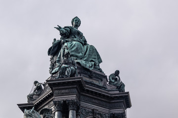 Fototapeta na wymiar Statue of Maria-Theresien in Vienna / Wien
