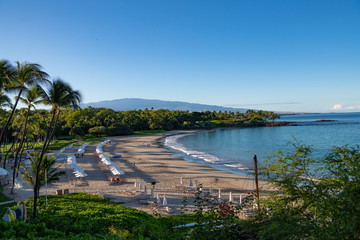 Fototapeta na wymiar view of the beach on the island of Maui, Hawaii