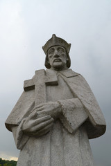 Steiner Bildhauer Monument Christus Mönch mit Kreuz Kirche Religion