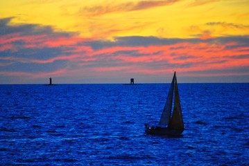 Obraz na płótnie Canvas Tuscany sea at sunset