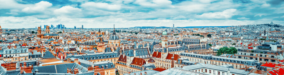 Beautiful panoramic view of Paris from the roof of the Pantheon. © BRIAN_KINNEY