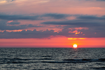 Sea sunset winter, clouds, waves, wind