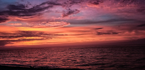 Fototapeta premium sunset over the sea