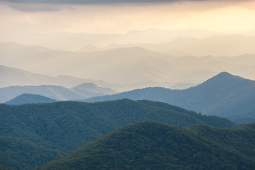 Mountaineous Layers (horizontal)