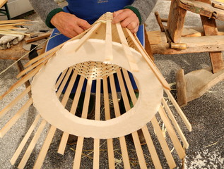 Korbflechten Handwerk.