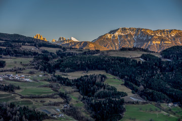Fototapeta na wymiar View of the Dolomites from Villanders