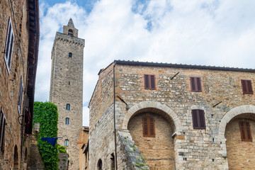 Torre dei Cugnanesi in San Gimignano - obrazy, fototapety, plakaty