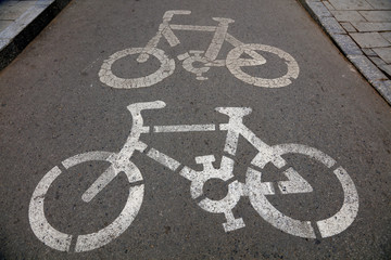 Fototapeta na wymiar Bicycle lane sign