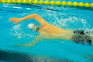 Indoor swimming competition