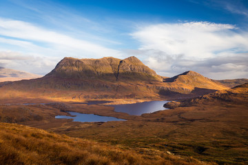 Fototapeta na wymiar Cul Mor mountain seen from Stac Pollaidh, Assynt, Scotland