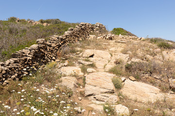 Capo Ferro Steinmauer Sardinien