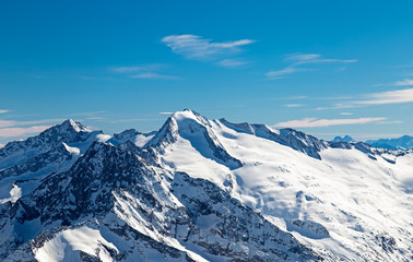Fototapeta na wymiar Hintertuxer Gletscher im Winter, Tirol, Österreich