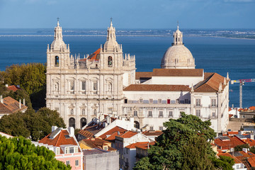 Fototapeta na wymiar Das Kloster São Vicente de Fora in Lissabon