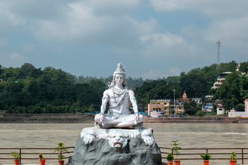 Lord Shiva's statue in meditative state